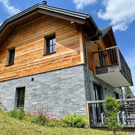 Tomtegl-bergchalet-no-2-mit-privatsauna-infinitypool-kamin-fitnessraum-1500m-seehoehe Holiday home